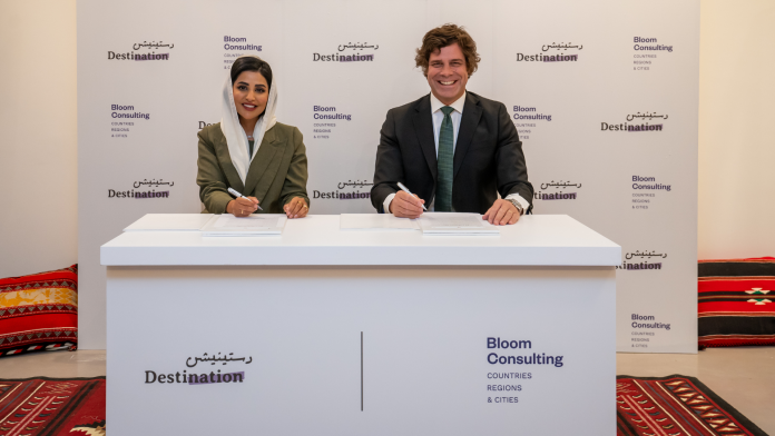 Signing the agreemend about Bloom Consulting Saudi Arabia office launch