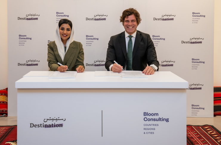 Signing the agreemend about Bloom Consulting Saudi Arabia office launch